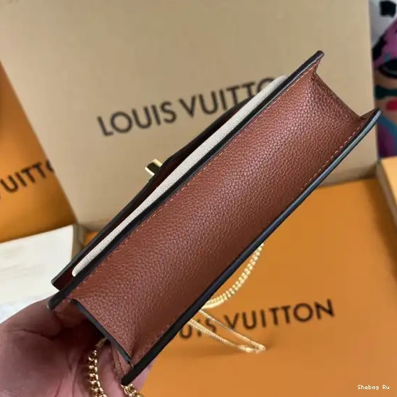 POCHETTE VUITTON CHAIN MYLOCKME LOUIS 0701